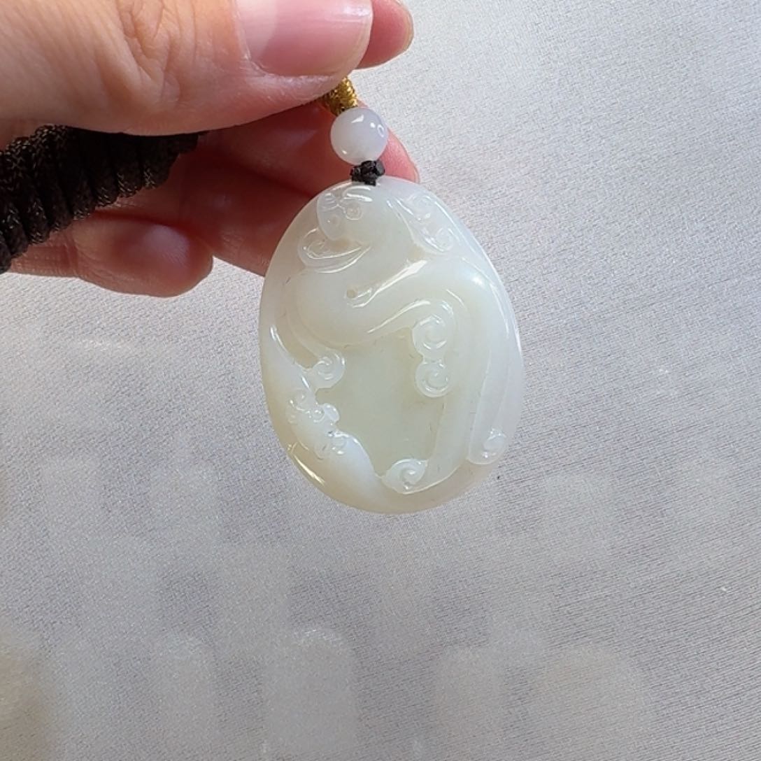 和田玉颈饰未镶嵌米达15g