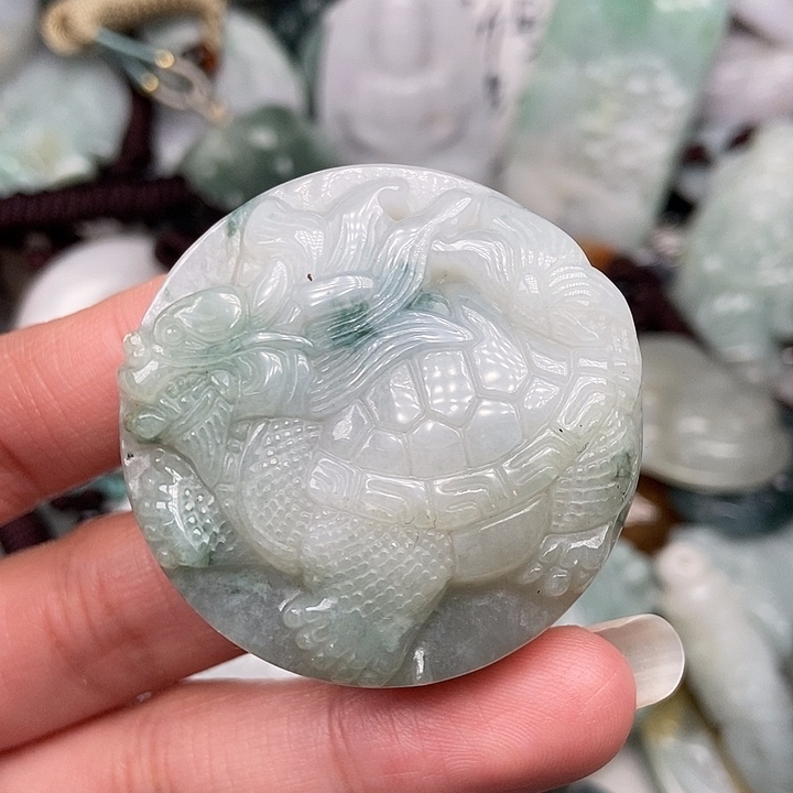 颈饰未镶嵌翡翠翡翠