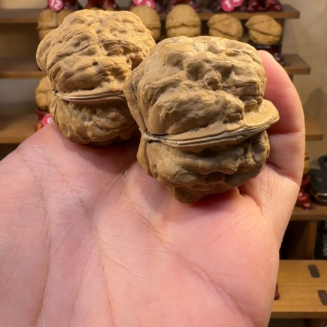 ****᭡铁核桃把件金蟾疙瘩包