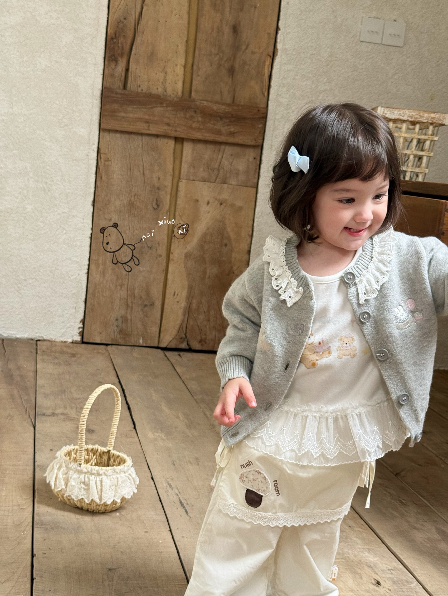 婴童浅秋毛衣套装爬服包屁甜美可爱