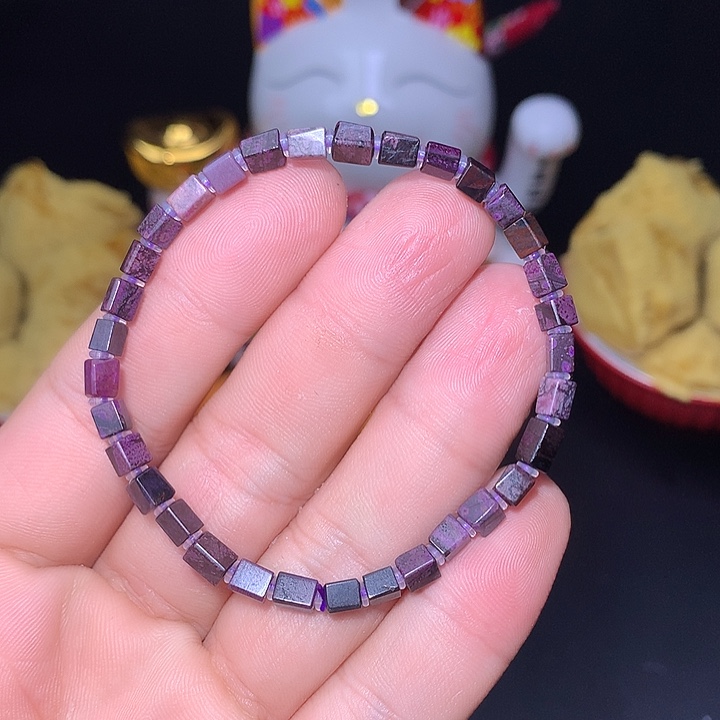 苏纪石（舒俱来）四菱手串未镶嵌