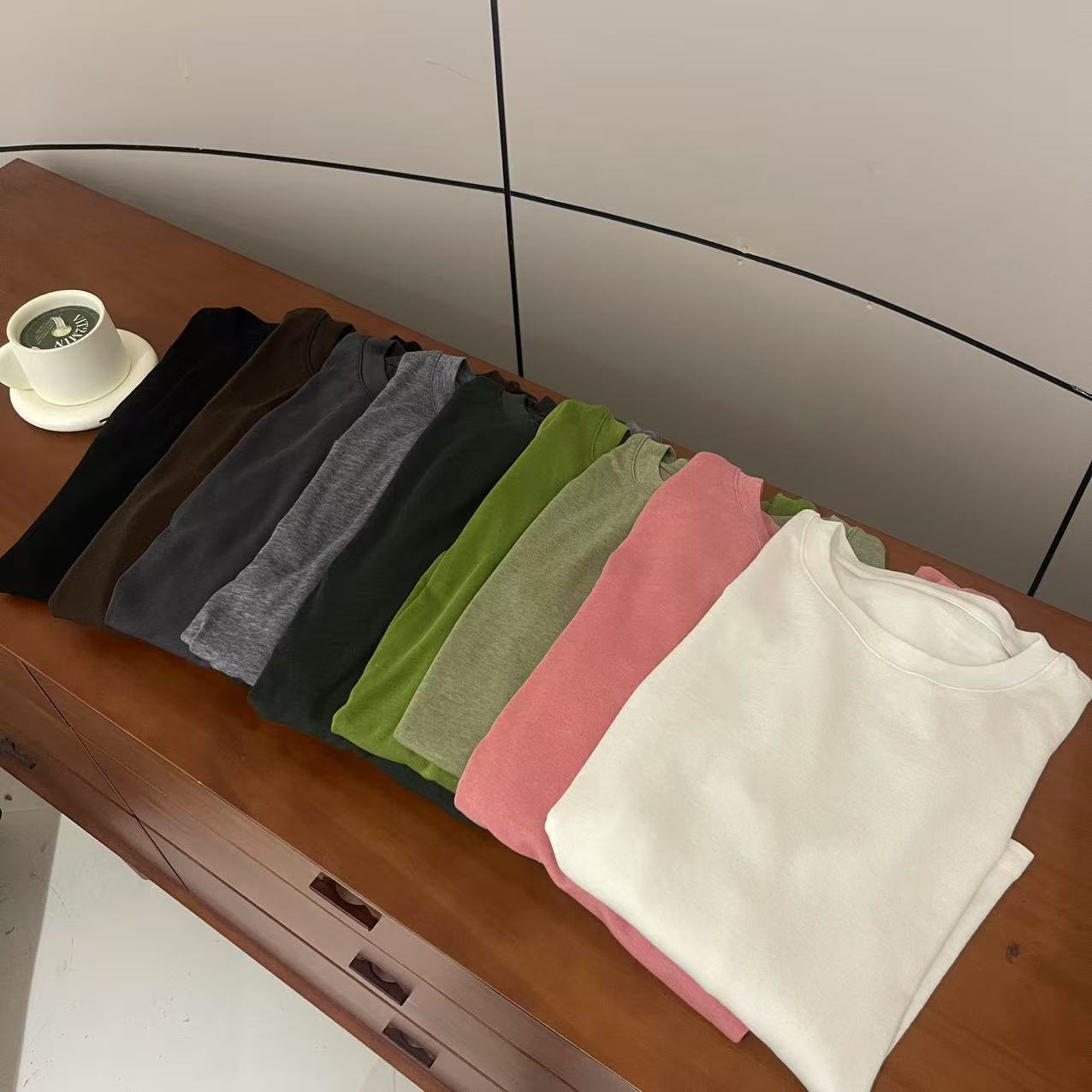 新款韩版简约纯色百搭长袖T恤D68011