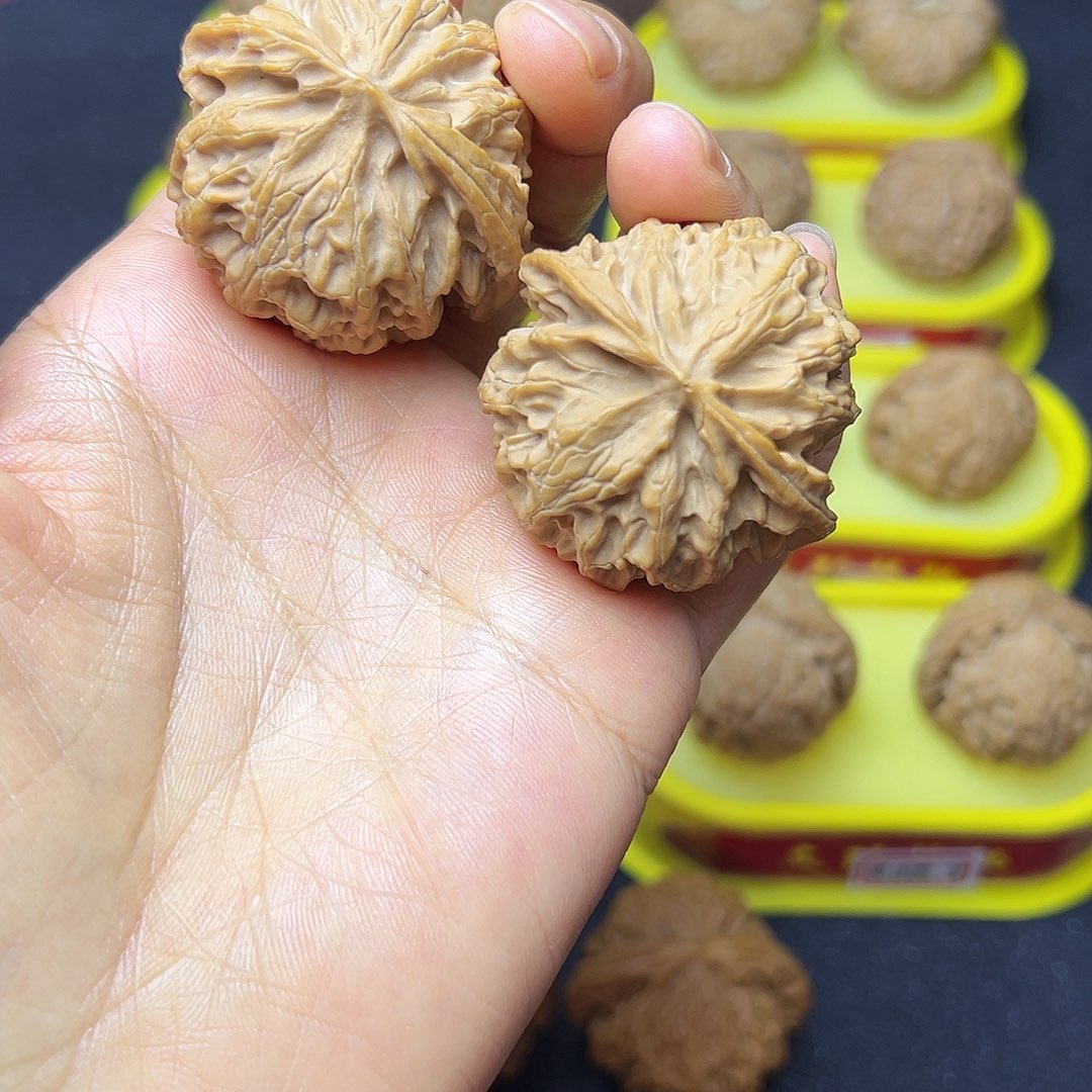 吊坠文玩核桃苹果园43