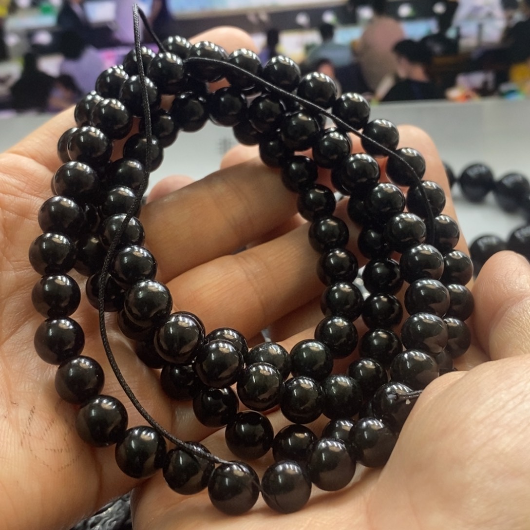 翡翠未镶嵌吊坠(不含链)卡8左右