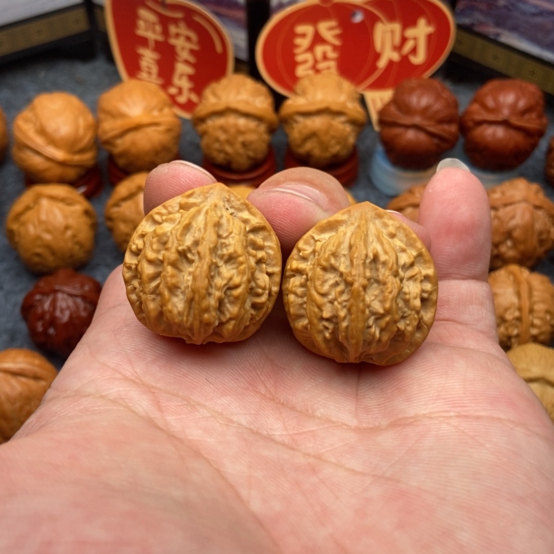 文玩核桃把件麒麟官帽