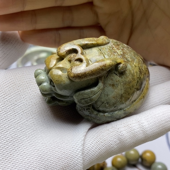 岫岩河磨玉（透闪石质玉）手把未镶嵌