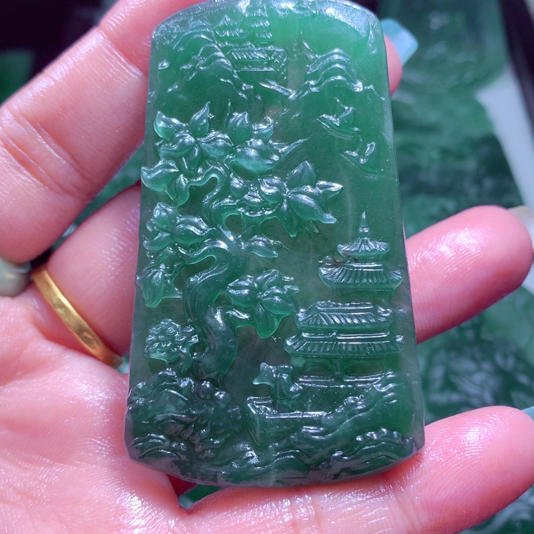 定制翡翠未镶嵌天然缅甸翡翠A货毛货挂件