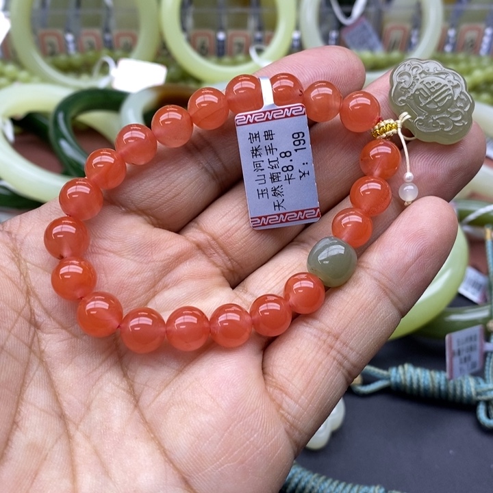 梦***圆和田玉未镶嵌手链卡9