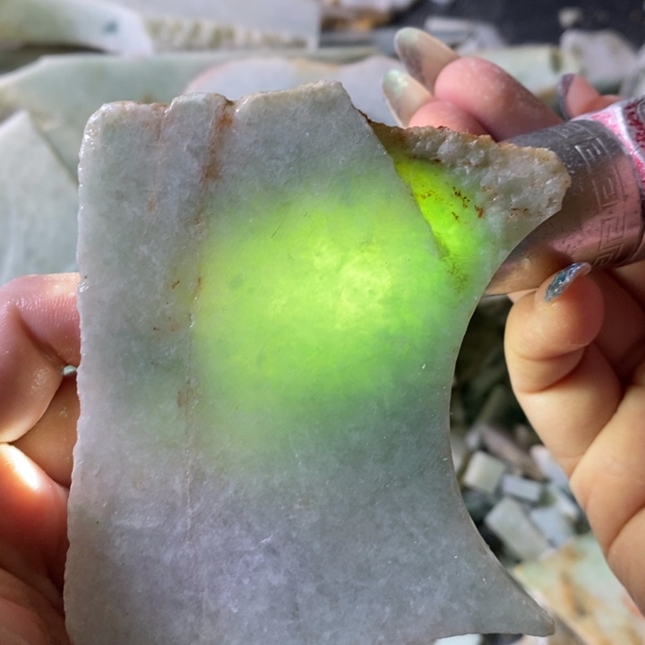 翡翠未镶嵌颈饰天然翡翠