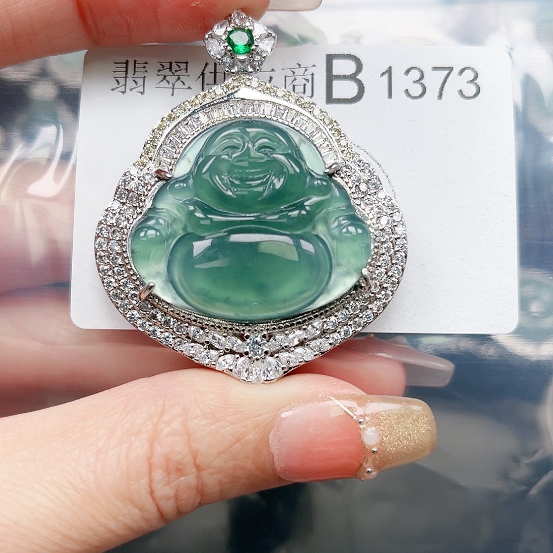 翡翠颈饰未镶嵌翡翠1373