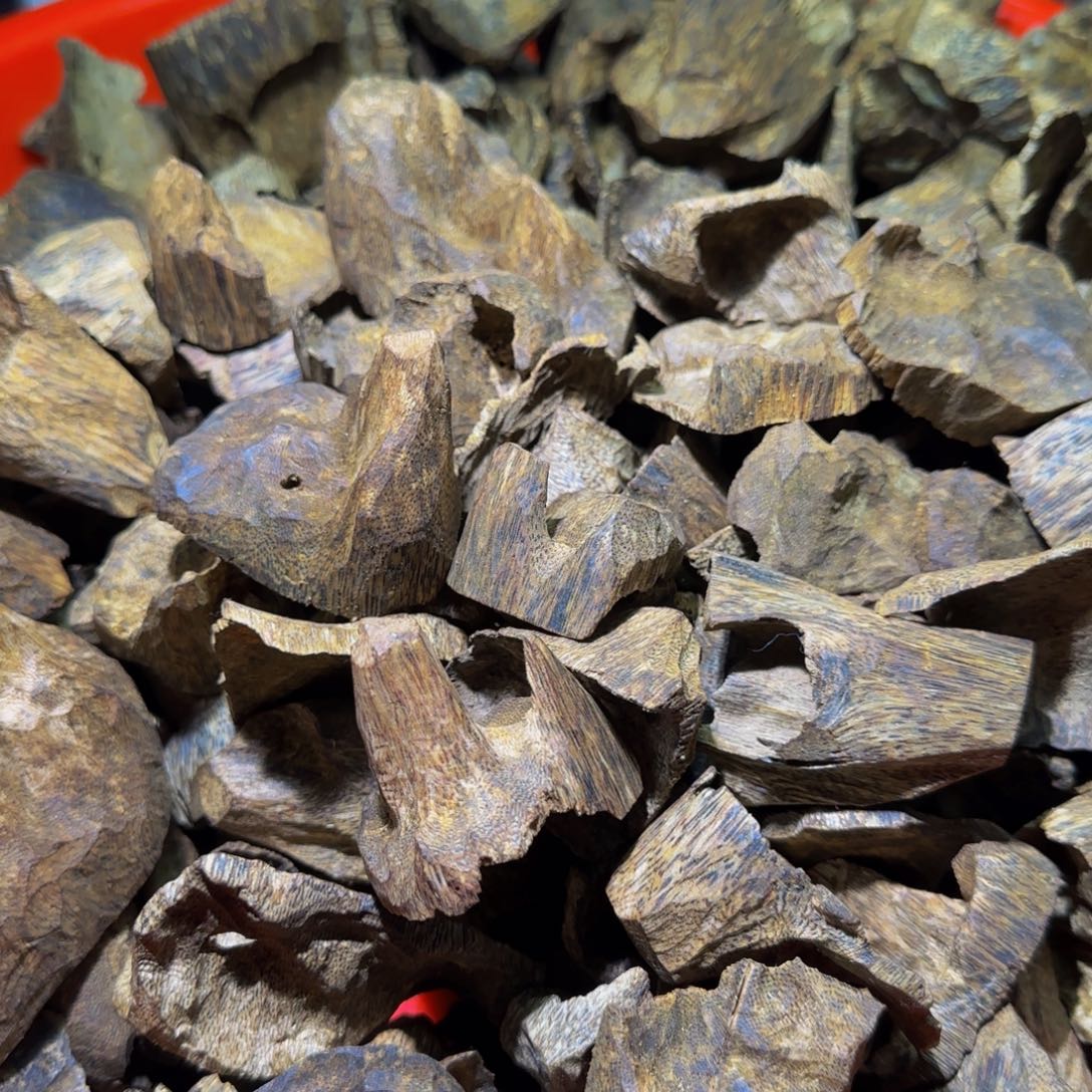 沉香手把件公*哥沉香奇楠天然海南乌身包头料1980克