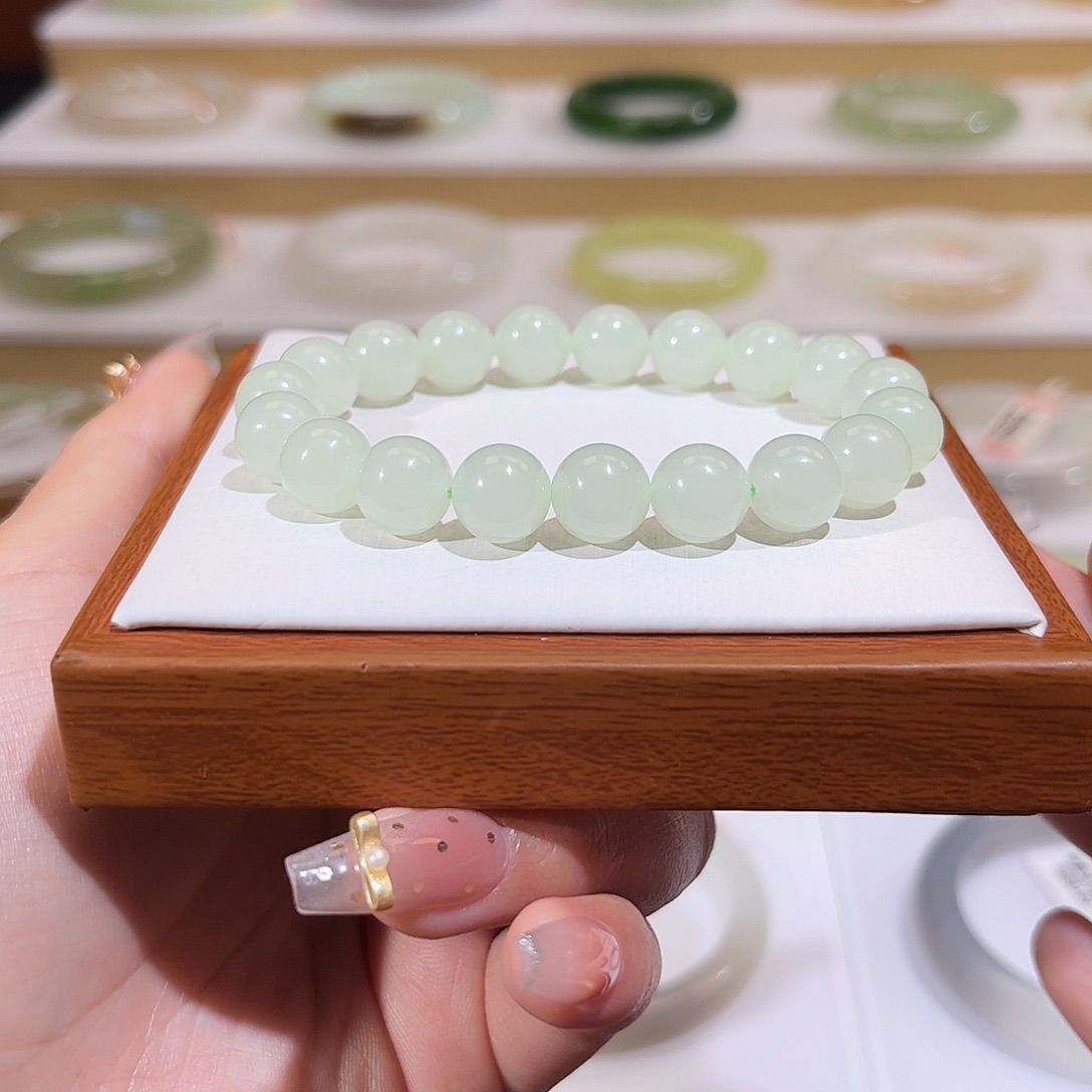 和田玉未镶嵌手串鑫