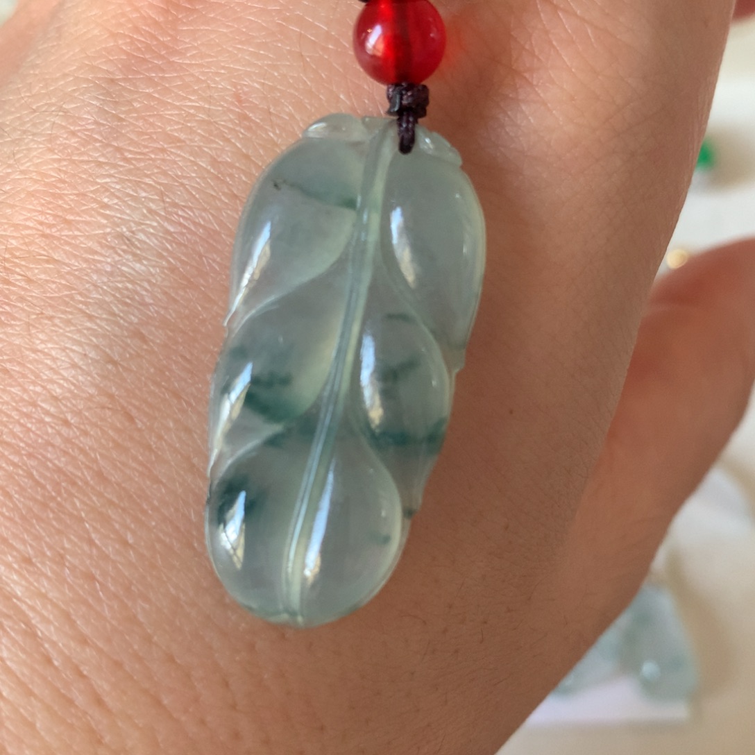 翡翠未镶嵌颈饰02