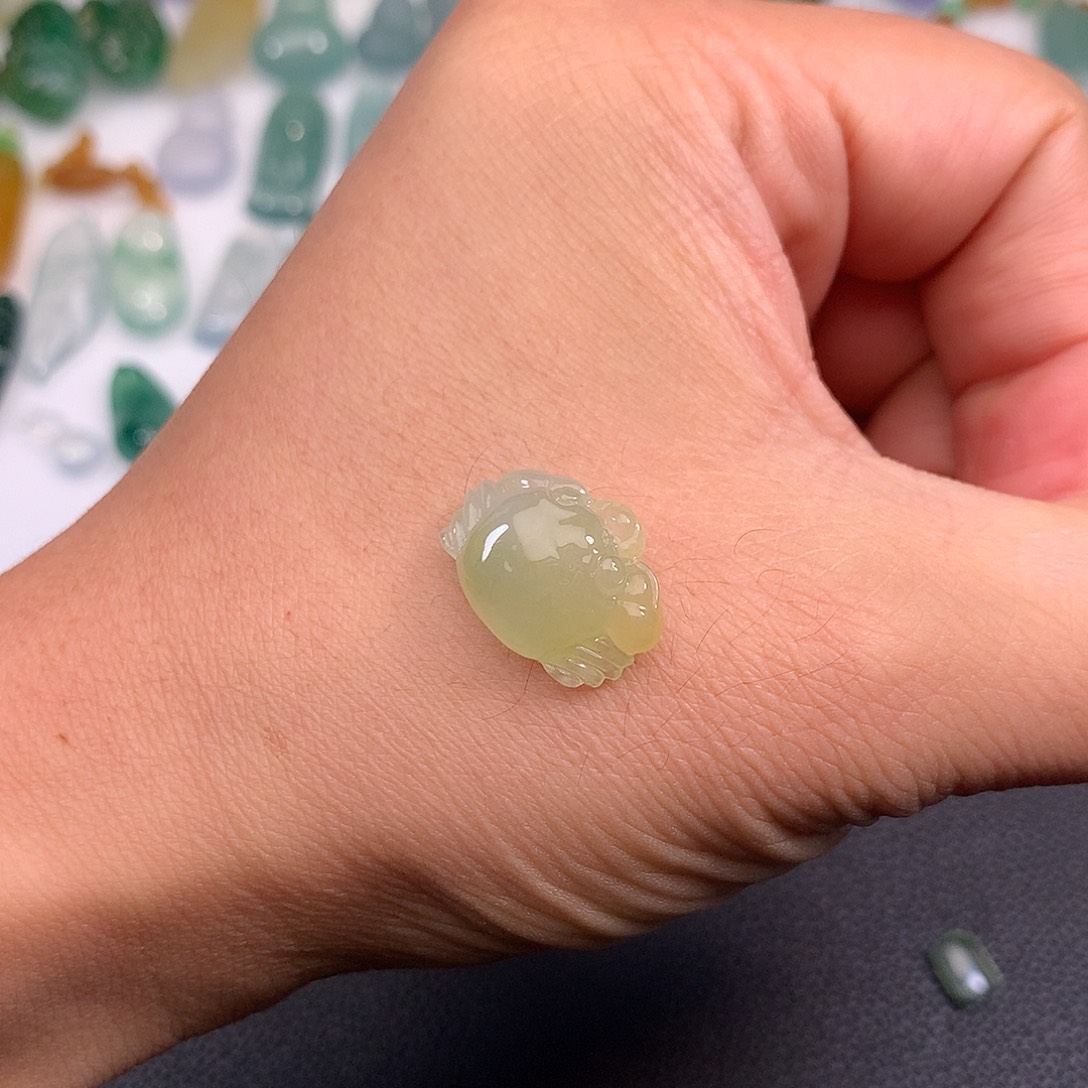 定制翡翠未镶嵌八方来财