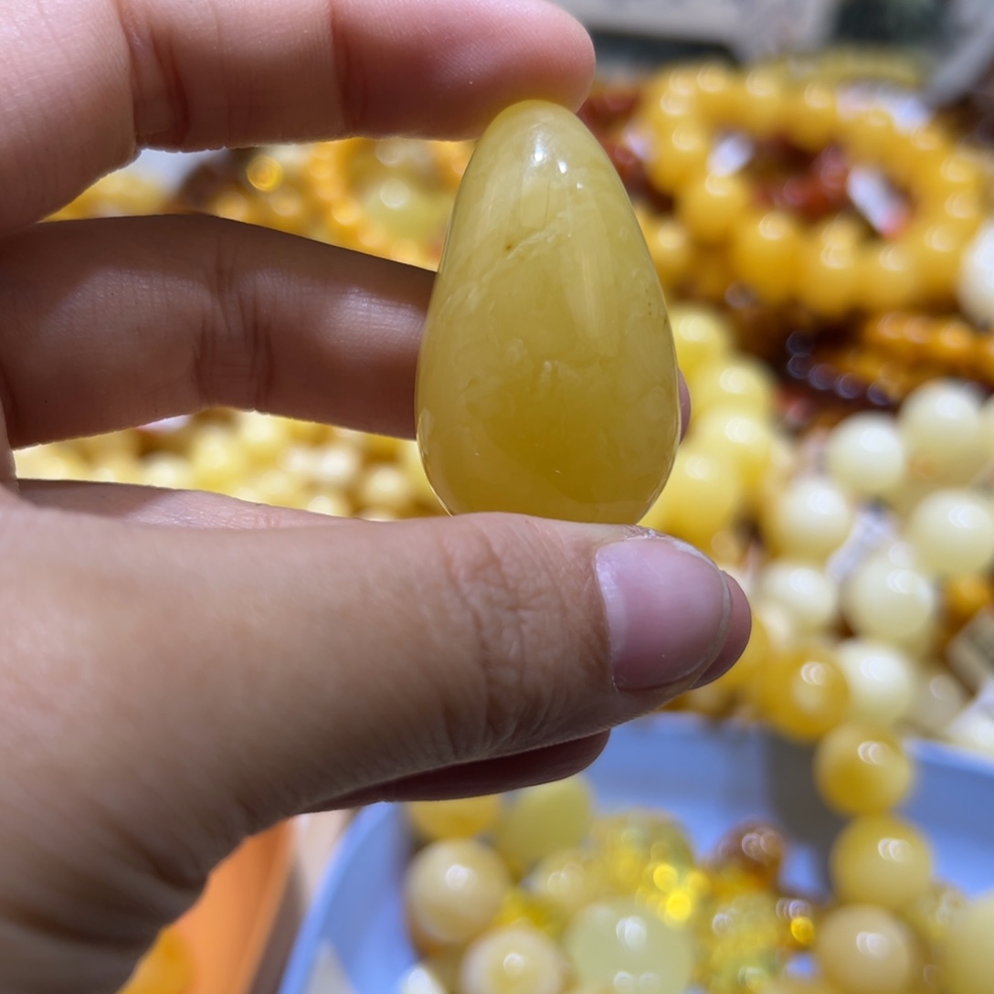 琥珀珠宝奇石未镶嵌