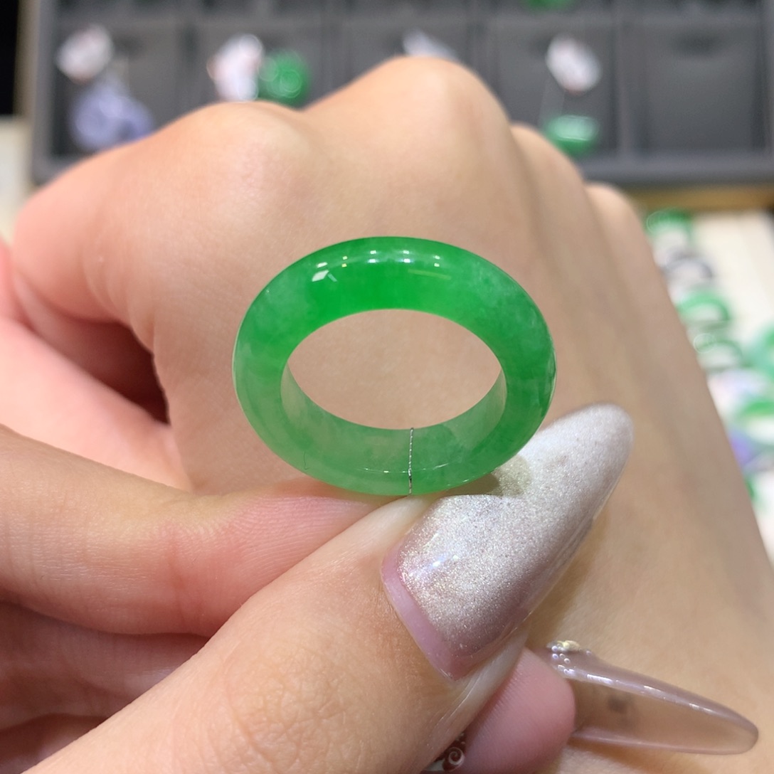 翡翠戒指未镶嵌14-15阳绿