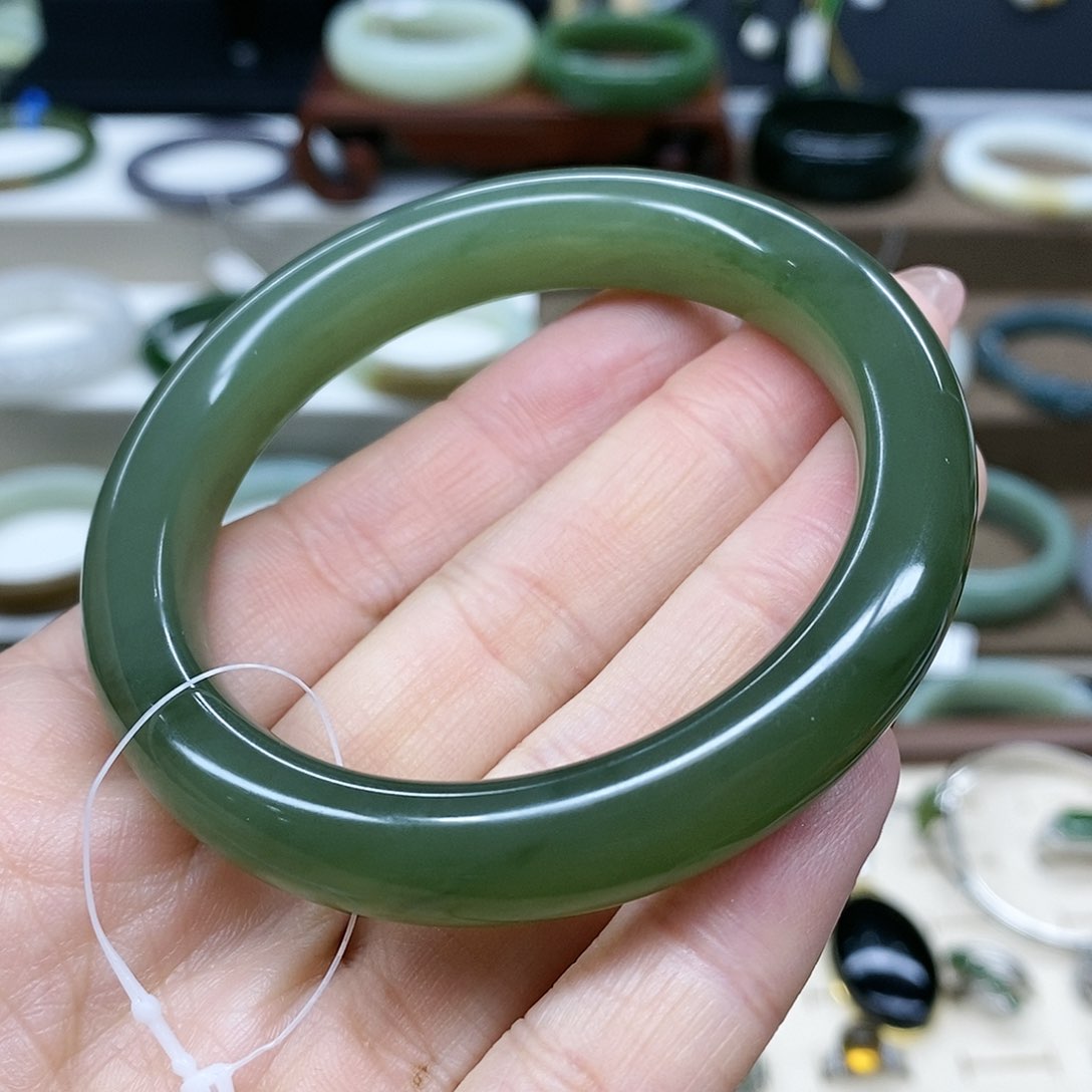 【闪购商品】和田玉手镯未镶嵌