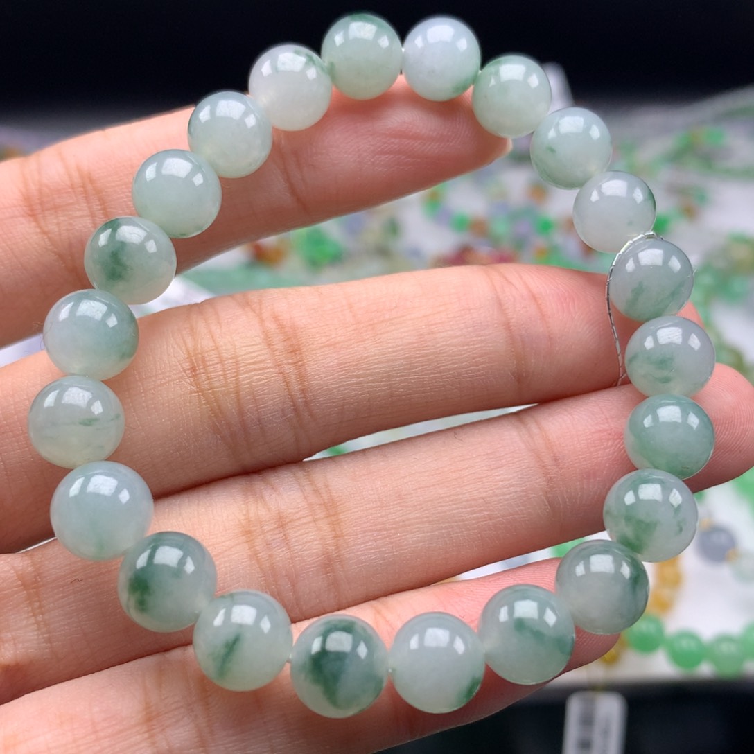 翡翠手链未镶嵌卡