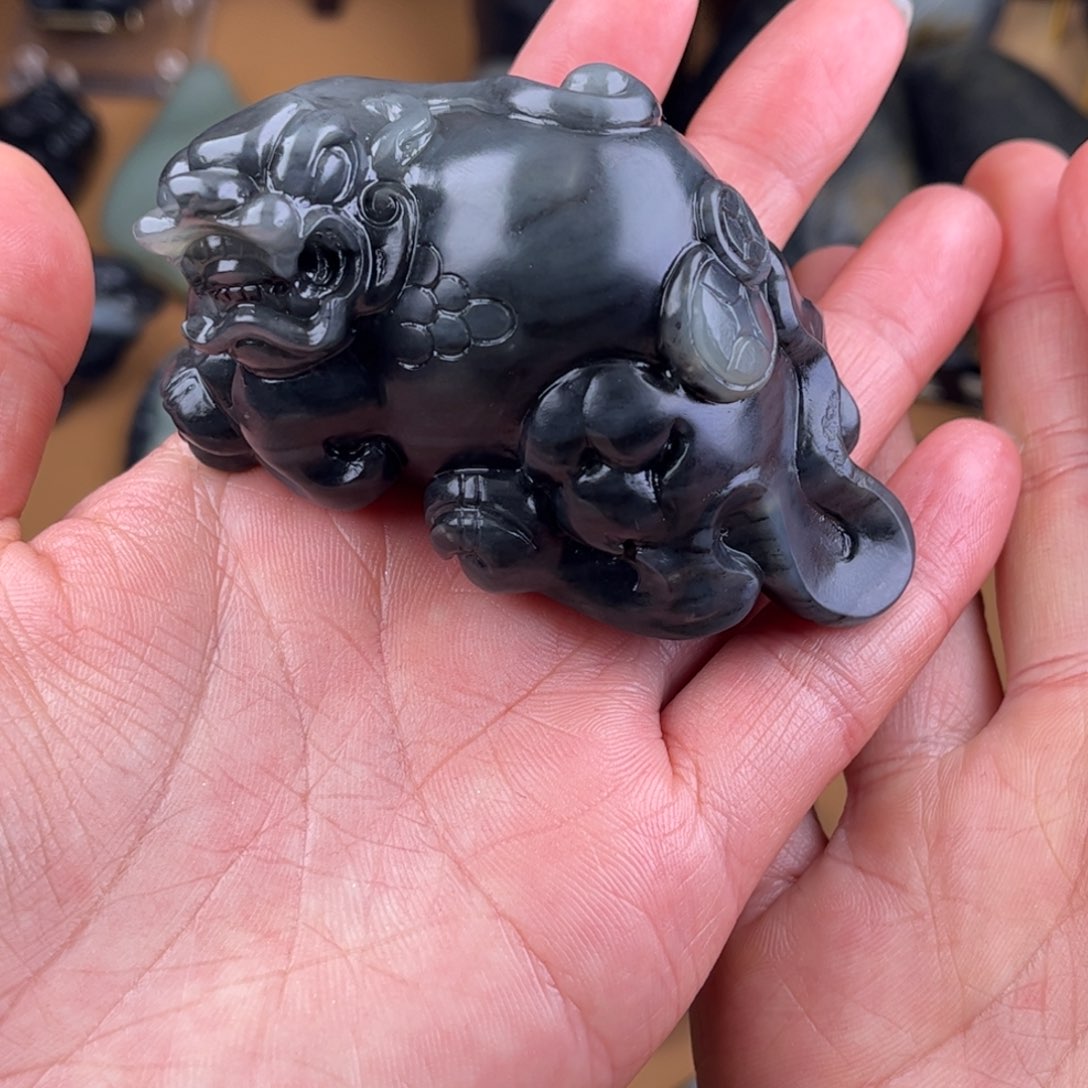 和田玉颈饰未镶嵌羿****?