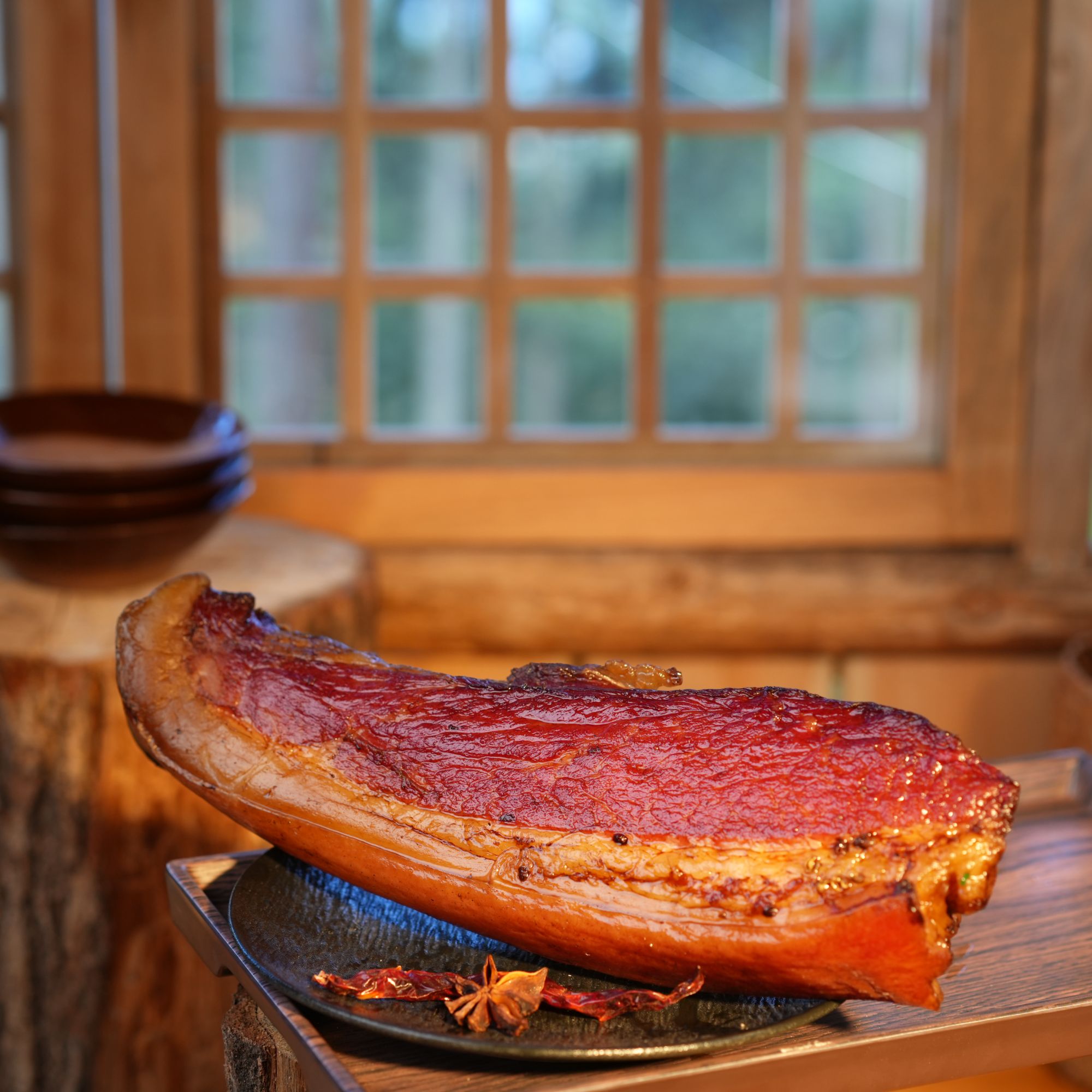 贵州柴火烟熏后腿腊肉