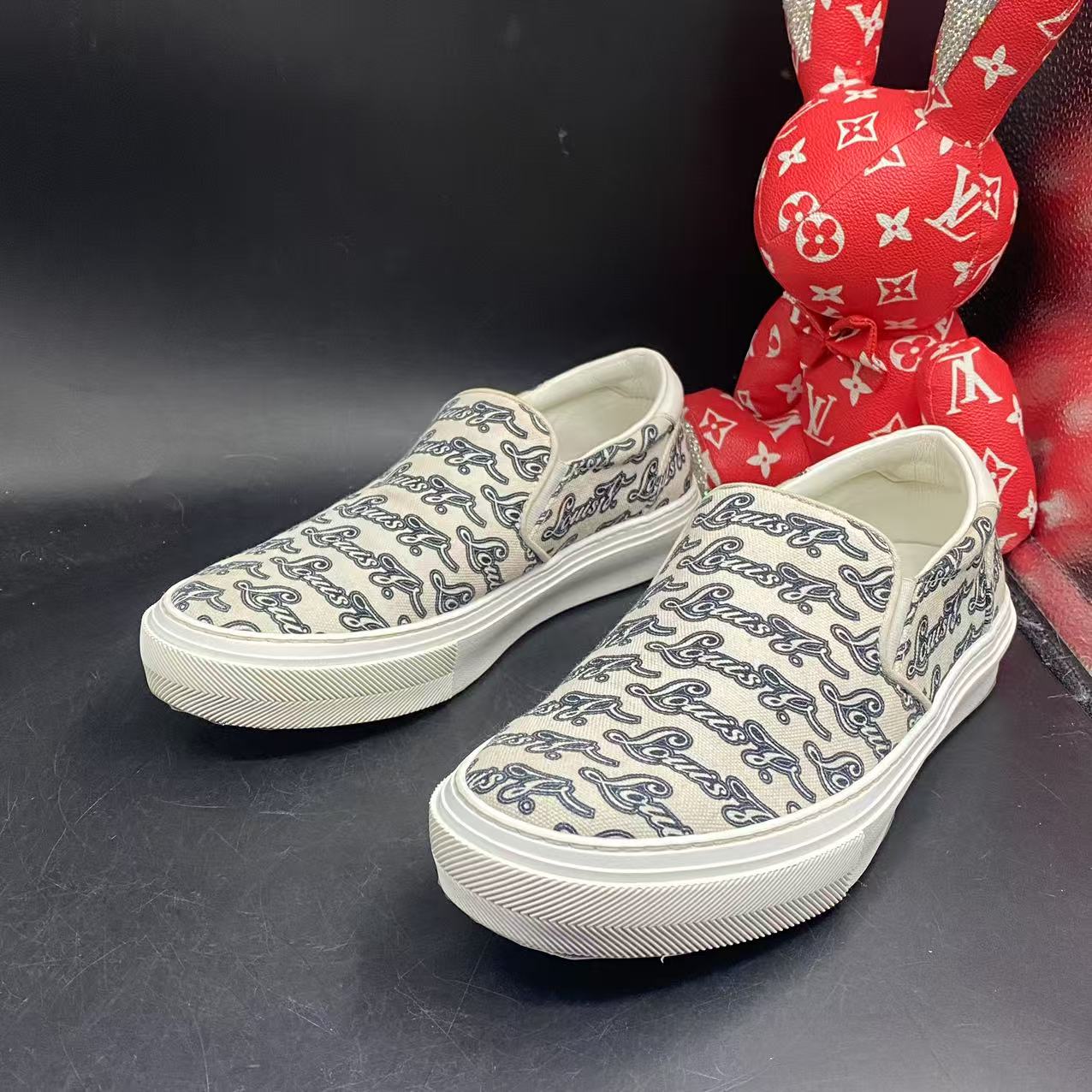 95新 LouisVuitton/路易威登 【聚星优选】黑白老花板鞋39码ddm123