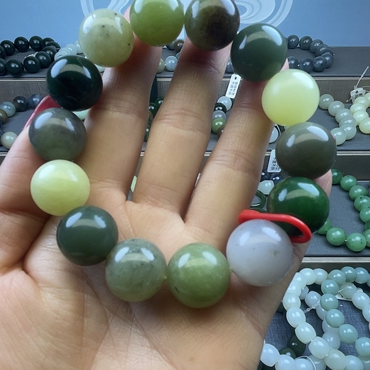 和田玉未镶嵌手链