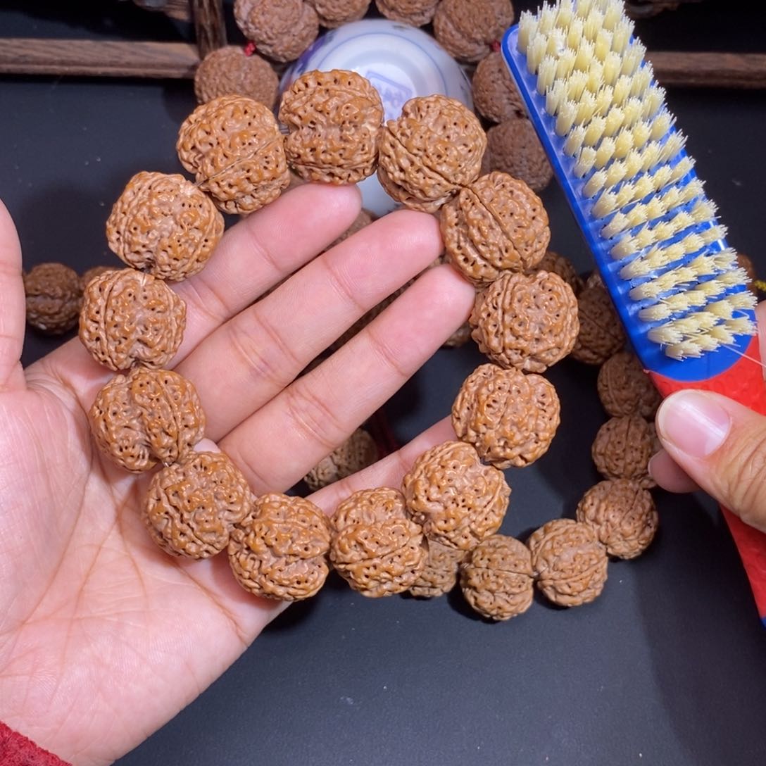 金刚菩提手串四叶草24mm