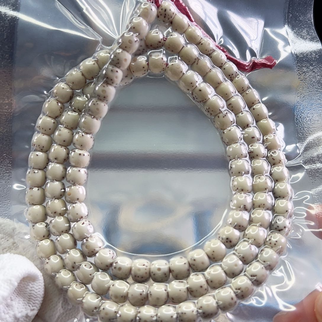 星月菩提手串小琴石玉7x6通体大留白灰背108