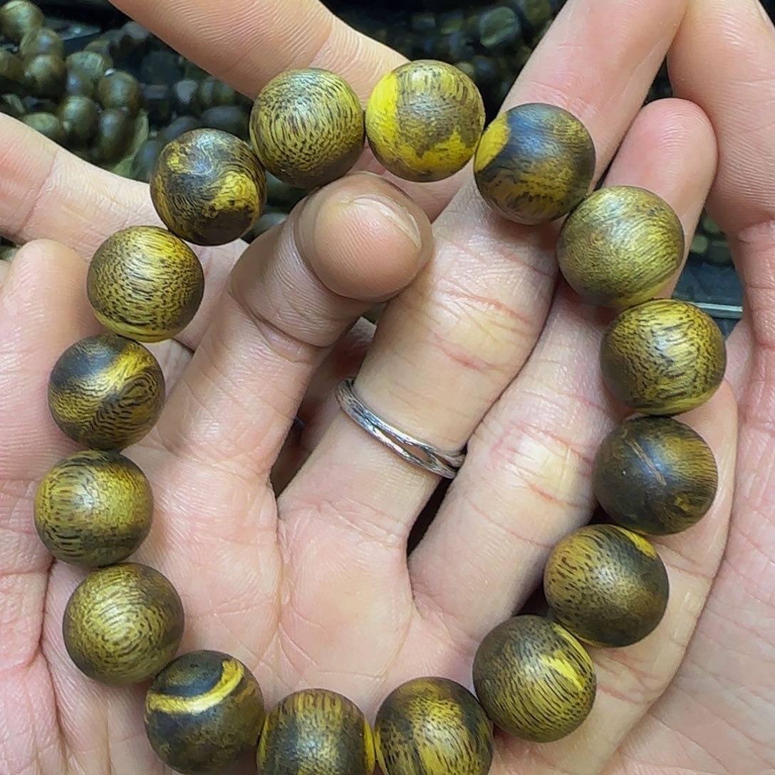 手串沉香翁*逸95沉1.4留疤圆珠17克+