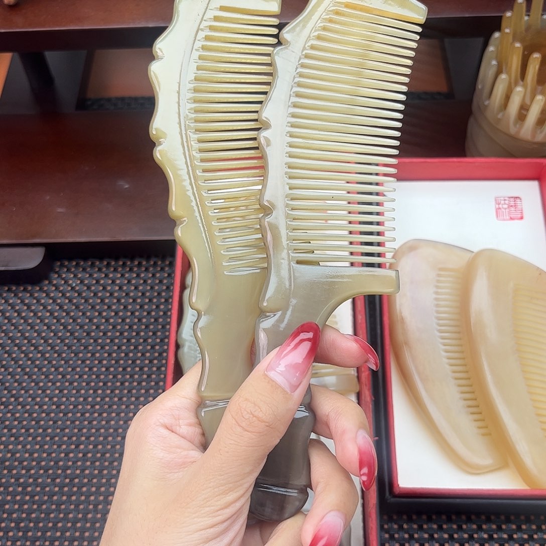 手工制作纯牛角梳子
