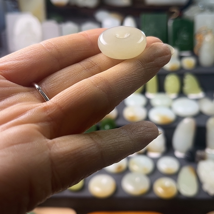 和田玉（青白玉）未镶嵌包链