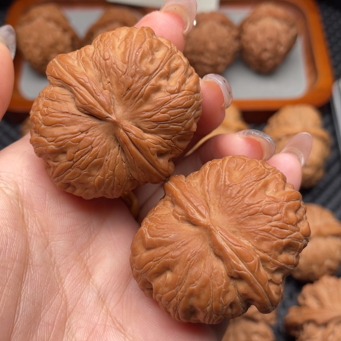 白***墨文玩核桃把件元宝