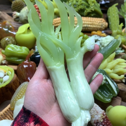 蛇纹石玉摆件未镶嵌