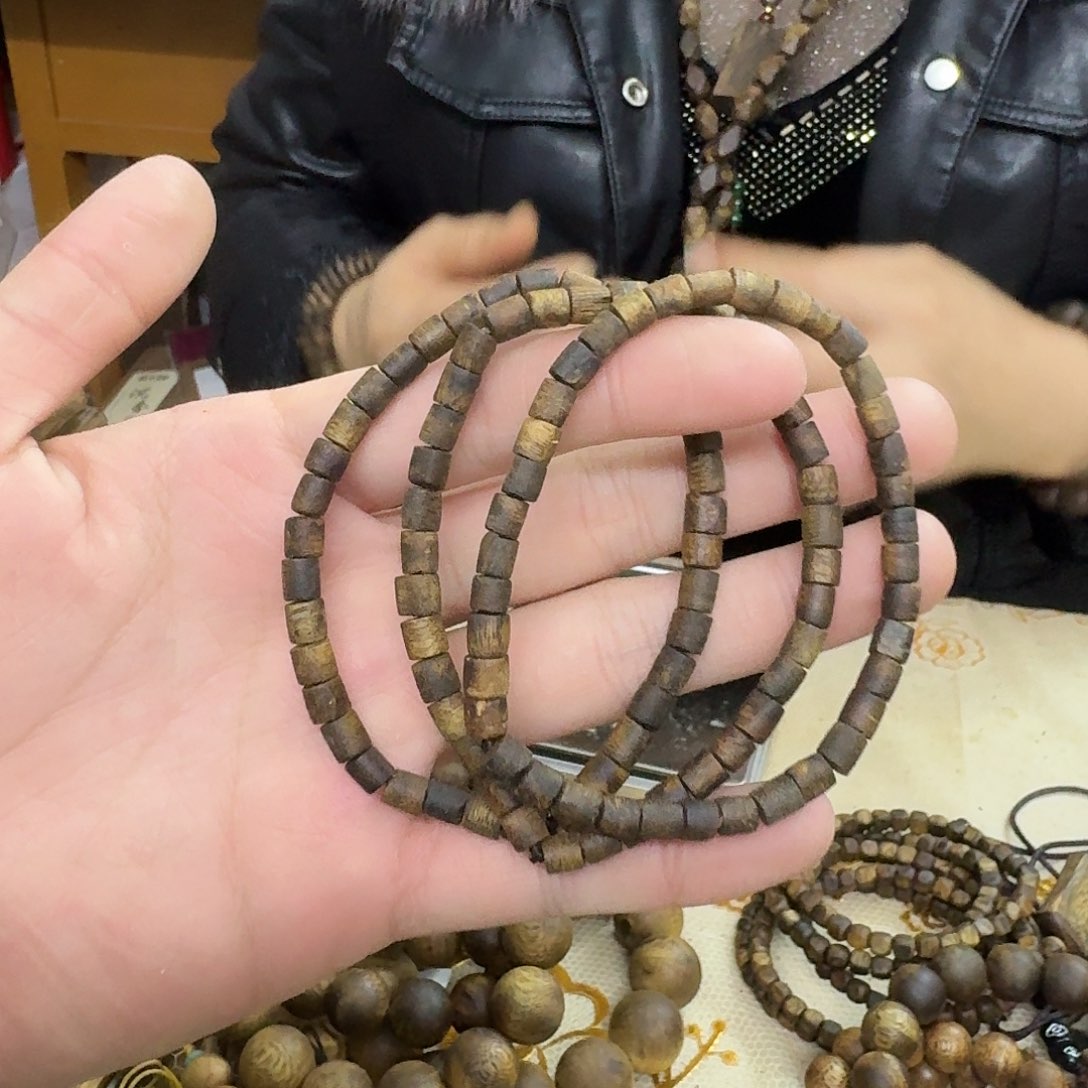 沉香沉香枕白棋树心桶珠单圈 3 克多样性发一