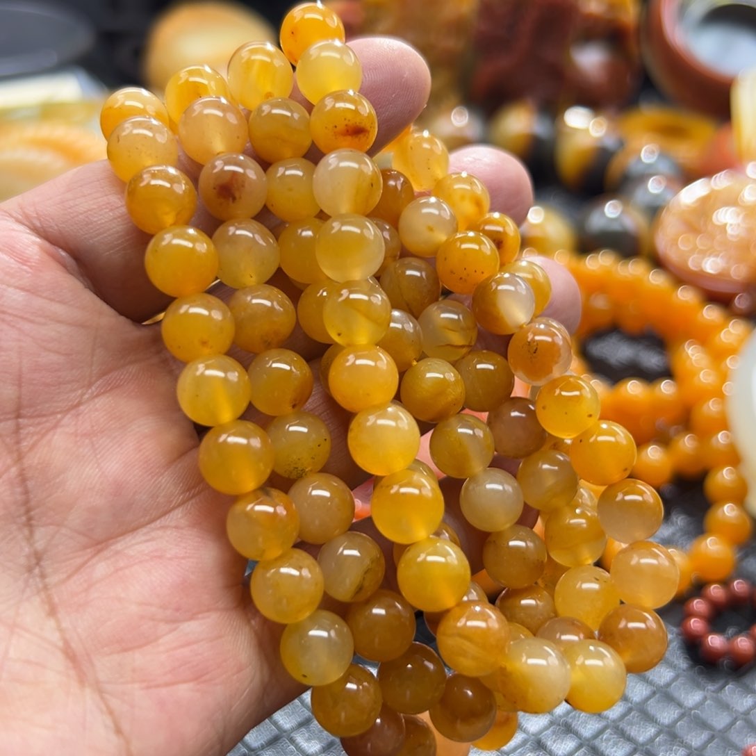 石英质玉未镶嵌颈饰