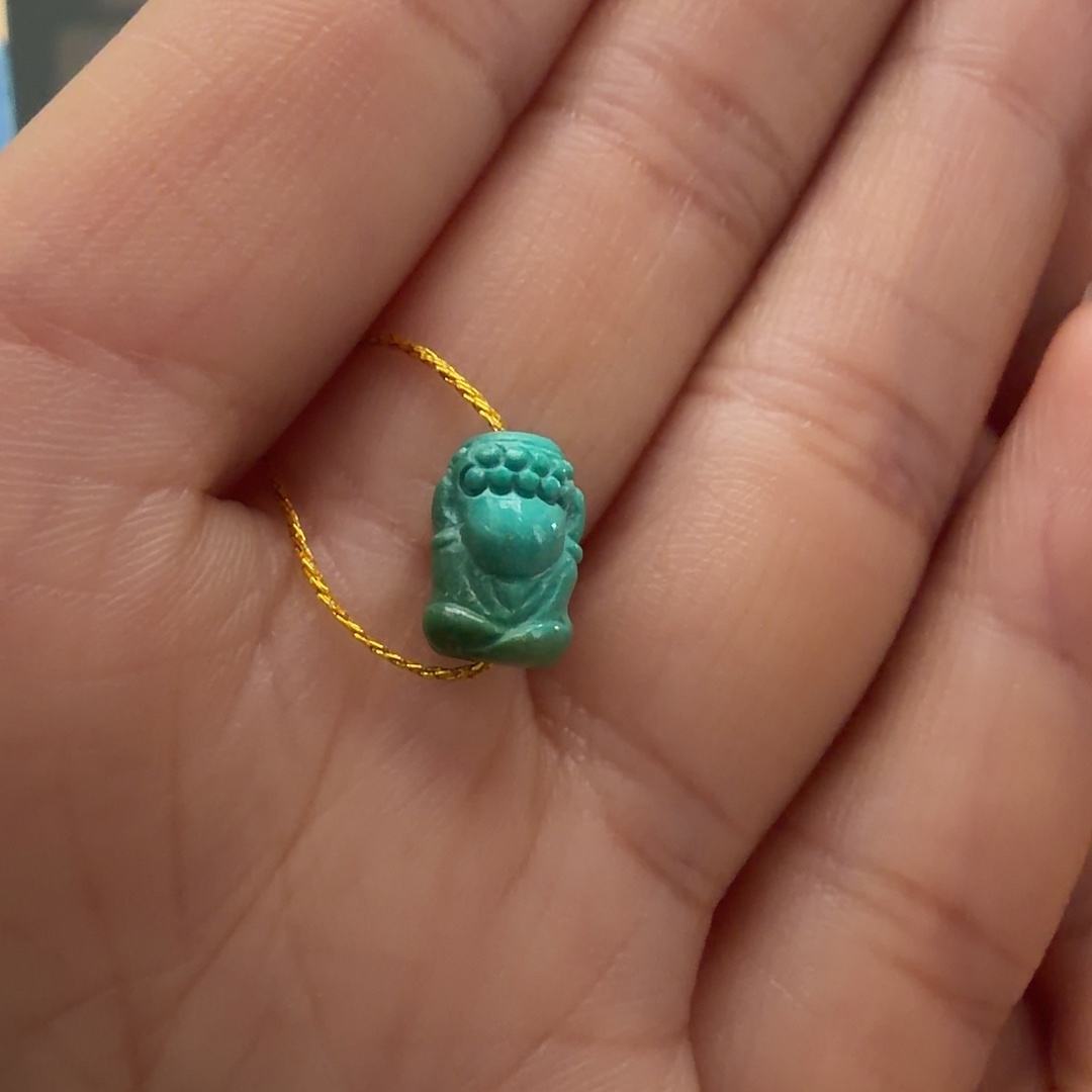 绿松石未镶嵌颈饰