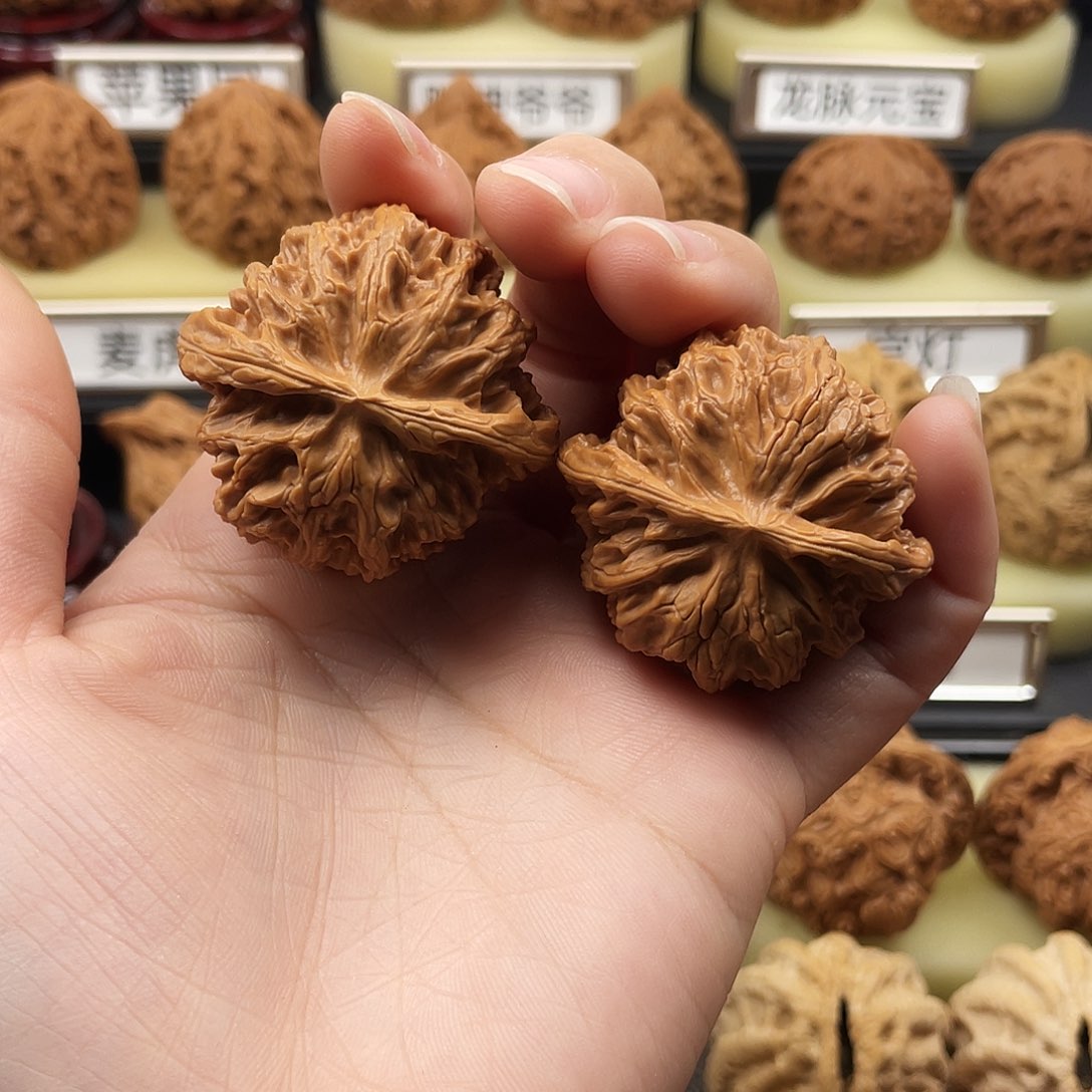 文玩核桃把件苹果园41尺