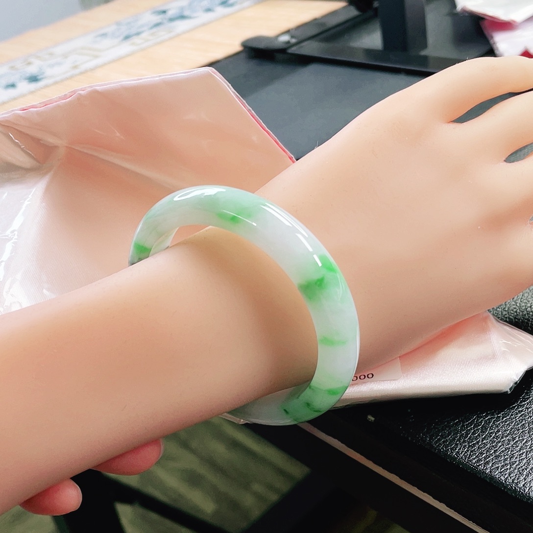 翡翠未镶嵌手镯54➕圈口