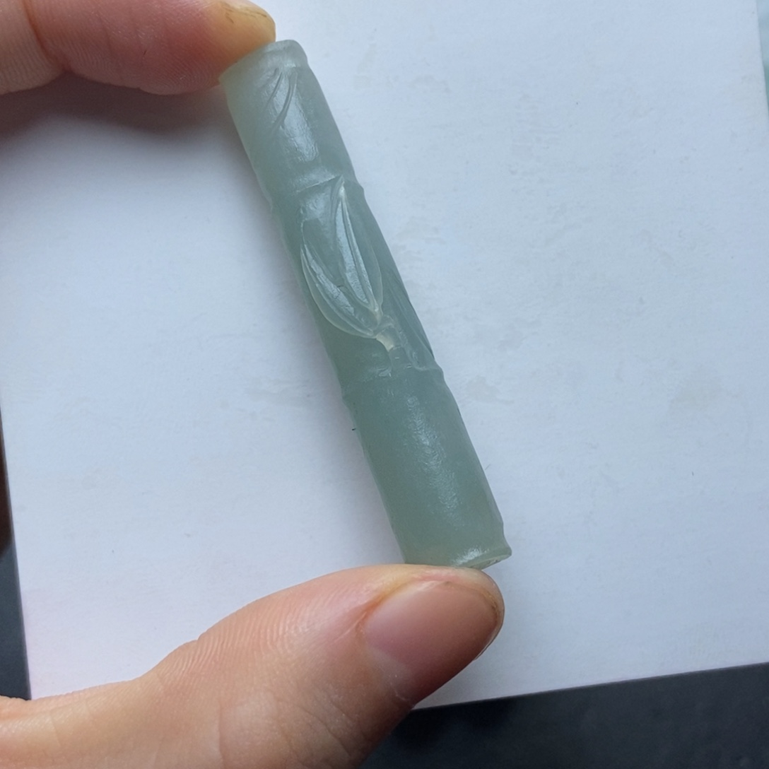 未镶嵌定制翡翠锁****卍竹节