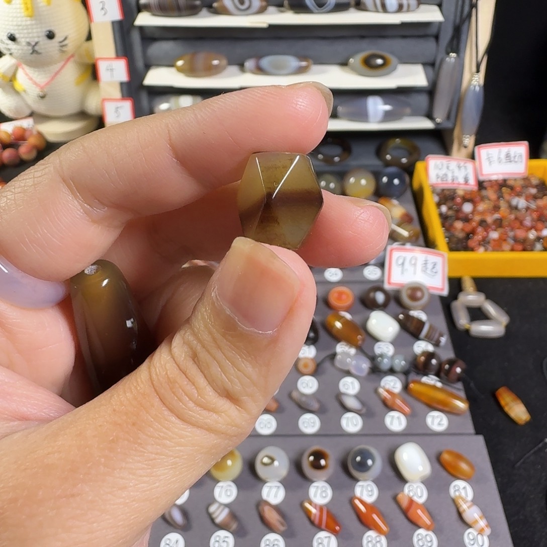 琉璃非金属圈的闪购