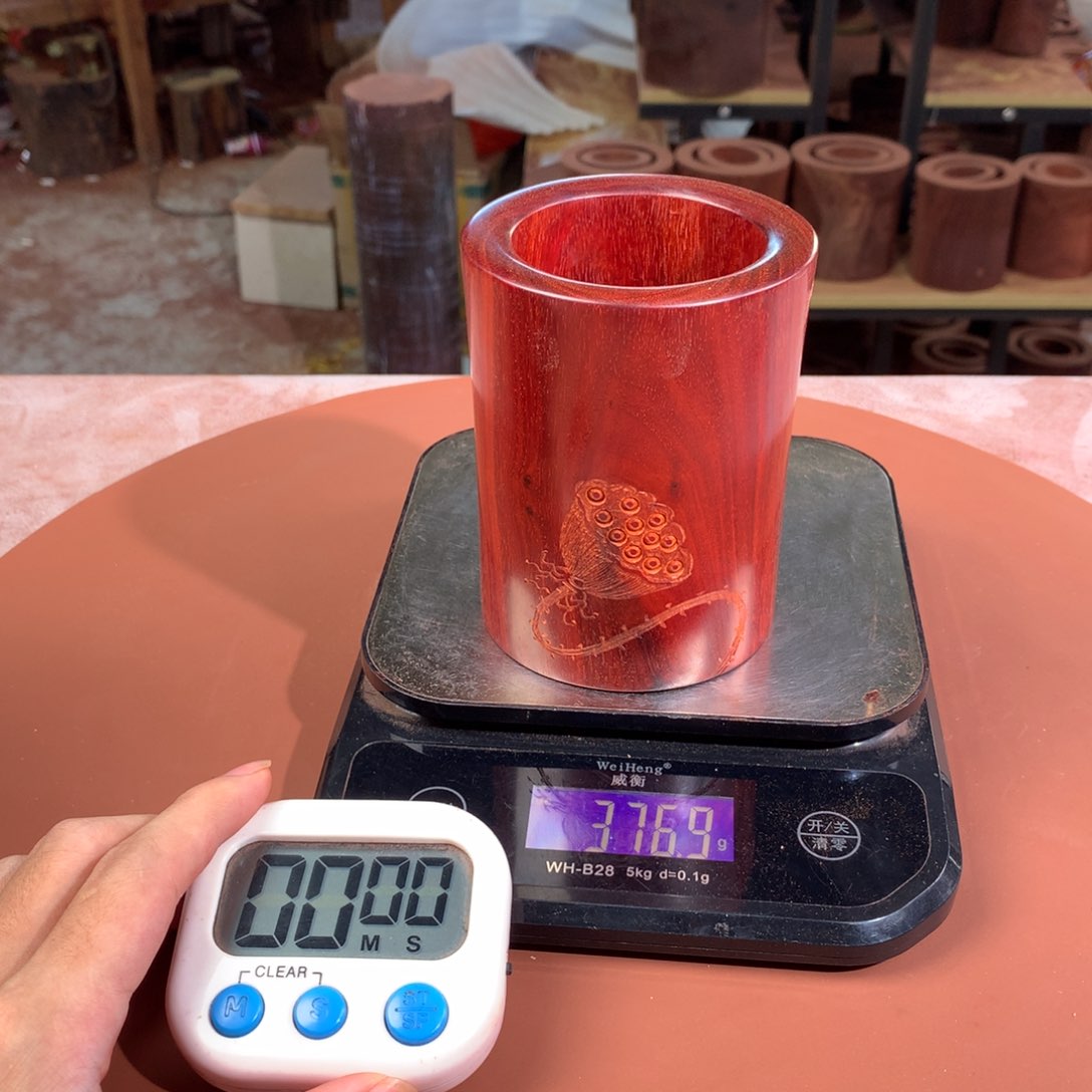 木寒**雪笔筒工艺品