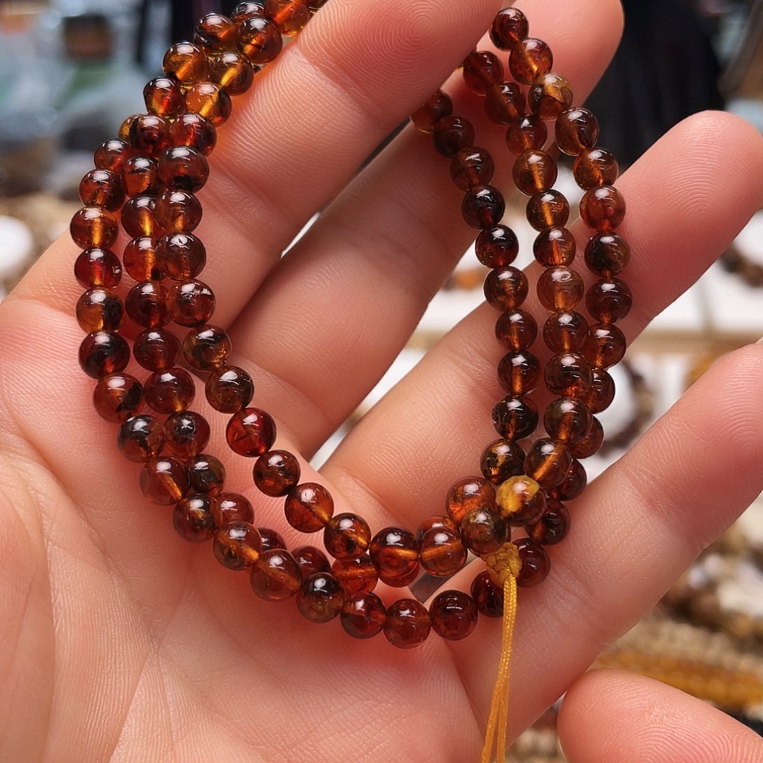 未镶嵌琥珀裸石五