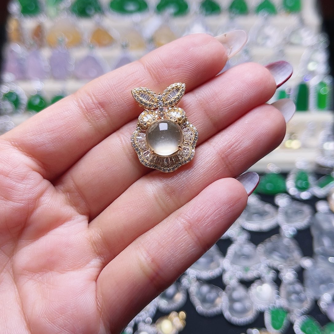 石英质玉颈饰银S925镶嵌