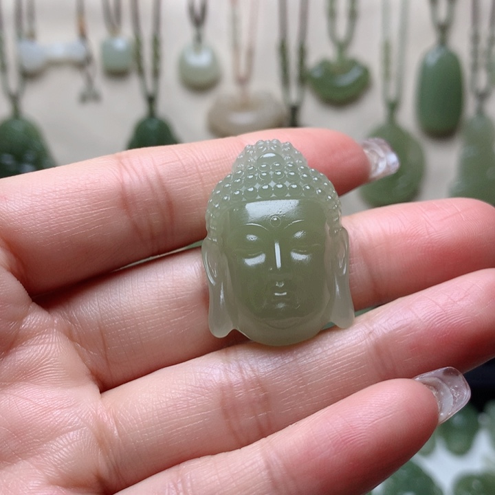 和田玉吊坠未镶嵌