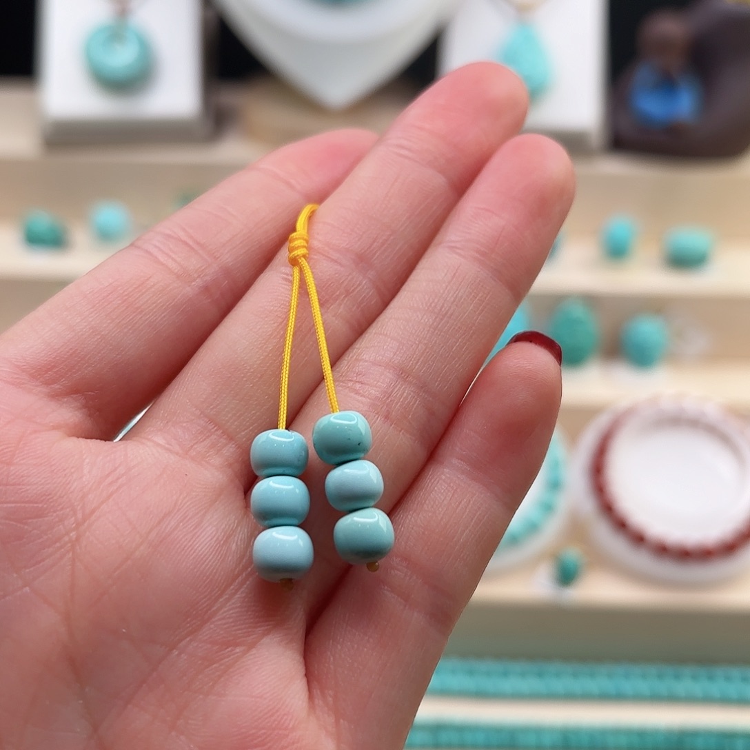 绿松石配饰未镶嵌