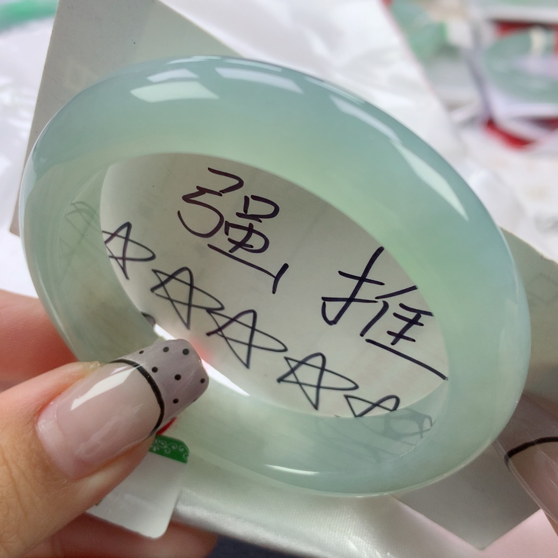 翡翠手镯未镶嵌52正