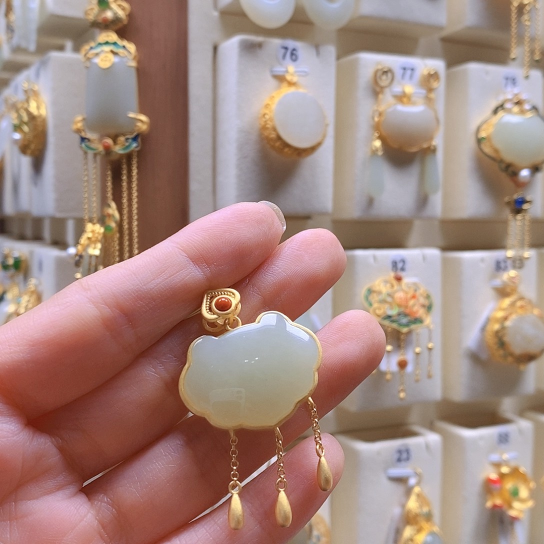 和田玉颈饰银S925镶嵌