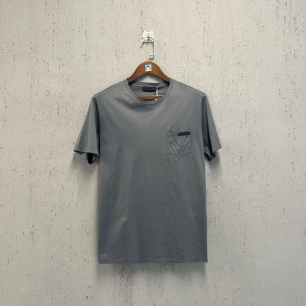 99新 Prada/普拉达 prada水泥灰小标logo短袖xl码