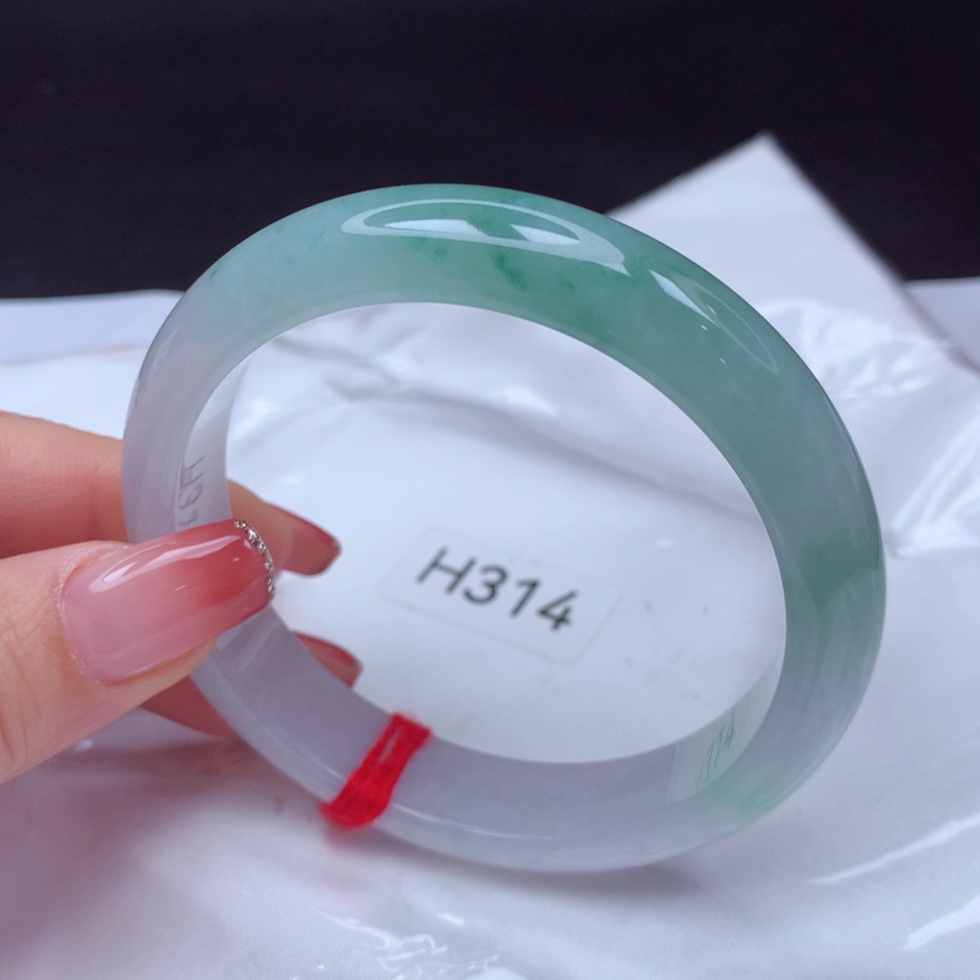 翡翠手镯未镶嵌手镯59