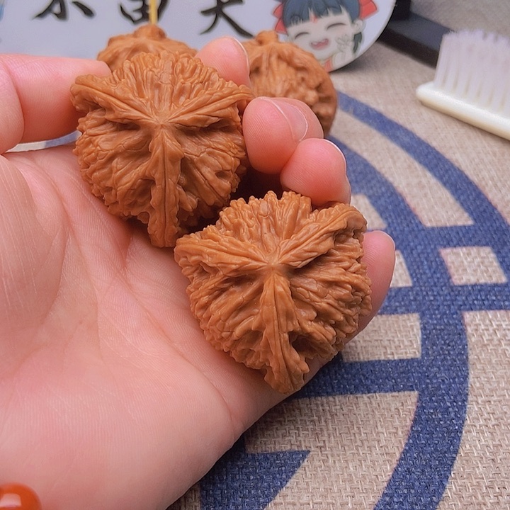 吊坠文玩核桃一****饱三棱